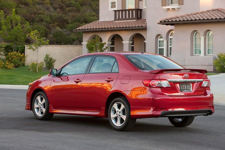  Toyota Corolla 2011 года  (фото 76 из 76)